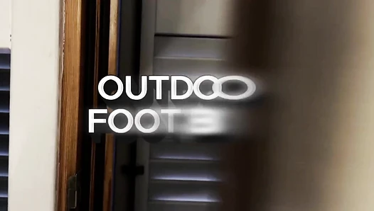 Outdoor Foot Bitch