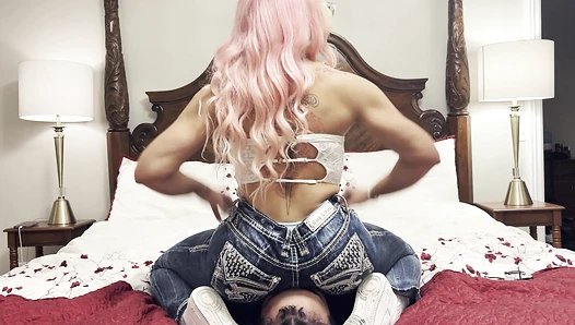 Goddess MsTrigga Jeans Buttdrop