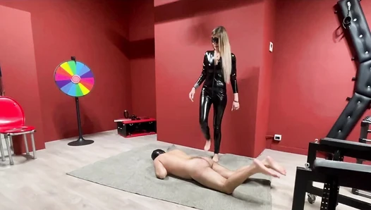 Mistress Magda - Kicked