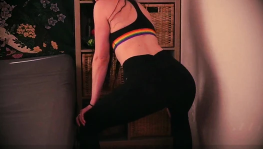 Alice Black - Bestie Twerk Advice