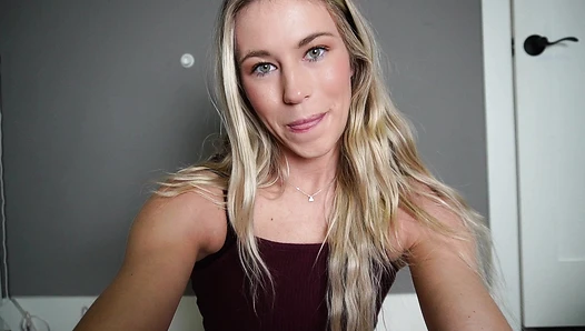Keeks 3005 - Physical Therapist Gets Handsy