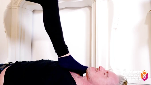 I WANT A LIVING CARPET FOR MY HOME! ( Trampling with Lady Maria J )