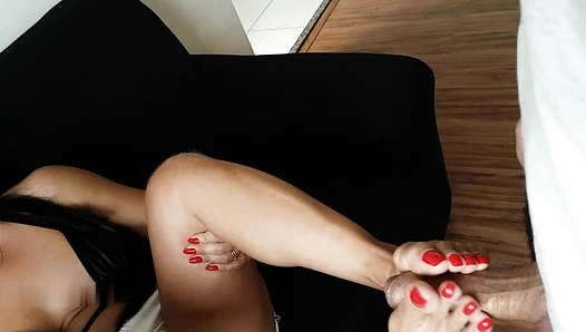 DAF QUEEN - vol 01 - (mp4) footjob video