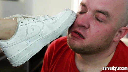 ServeSkylar - Dirty shoe licker gets blackmailed